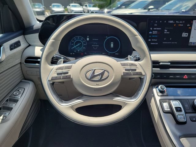 Used 2024 Hyundai Palisade Calligraphy FWD image 11