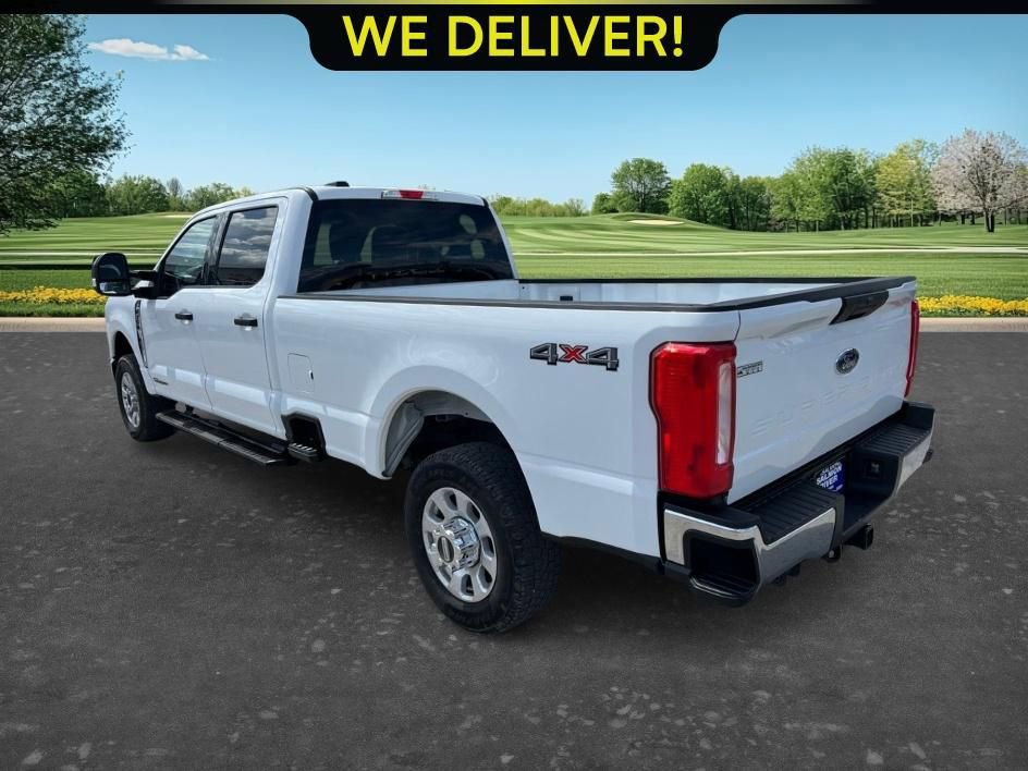 Used 2024 Ford F350 XLT AWD/4WD image 7