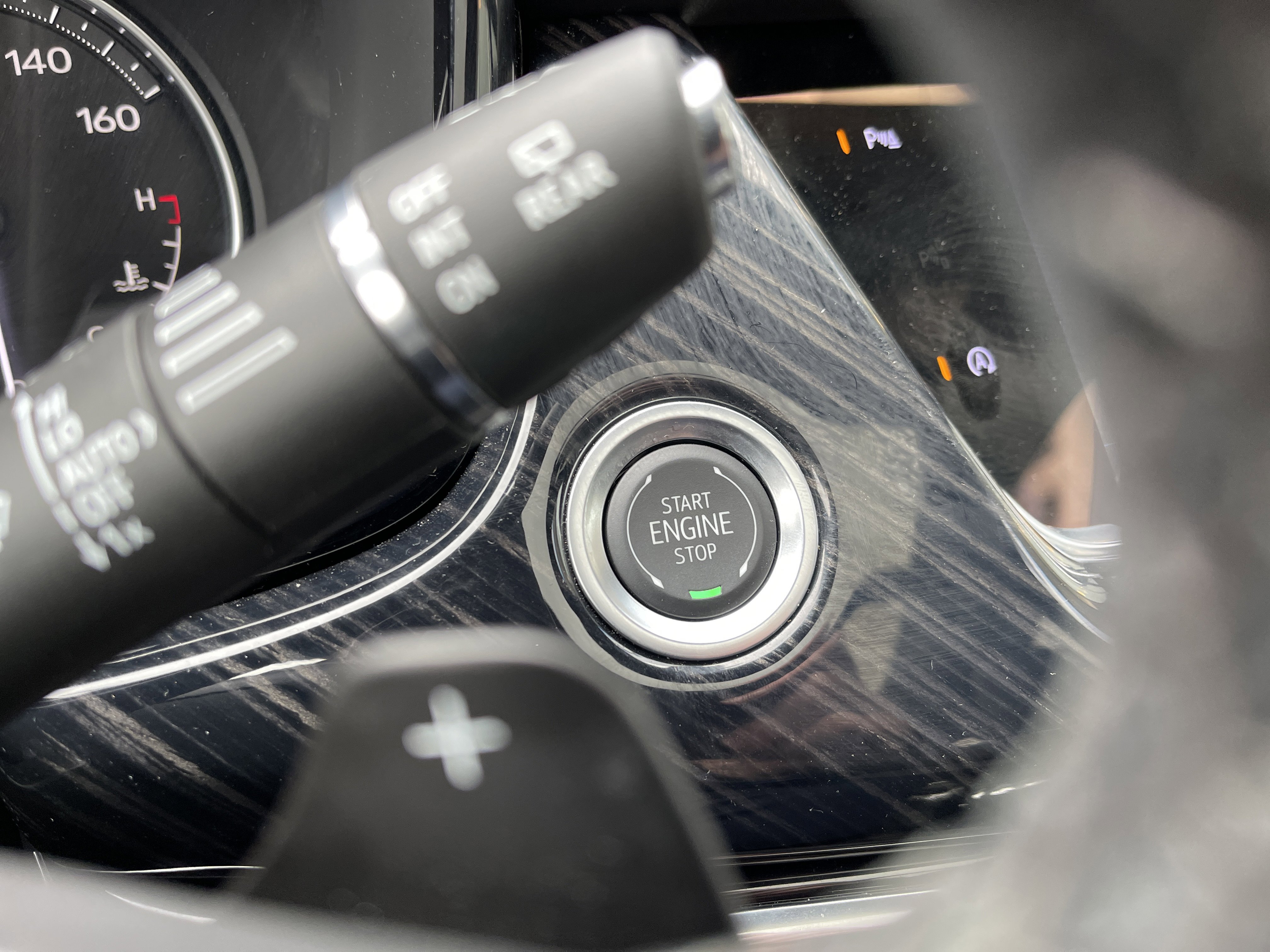 Used 2025 Cadillac XT6 Premium Luxury image 22