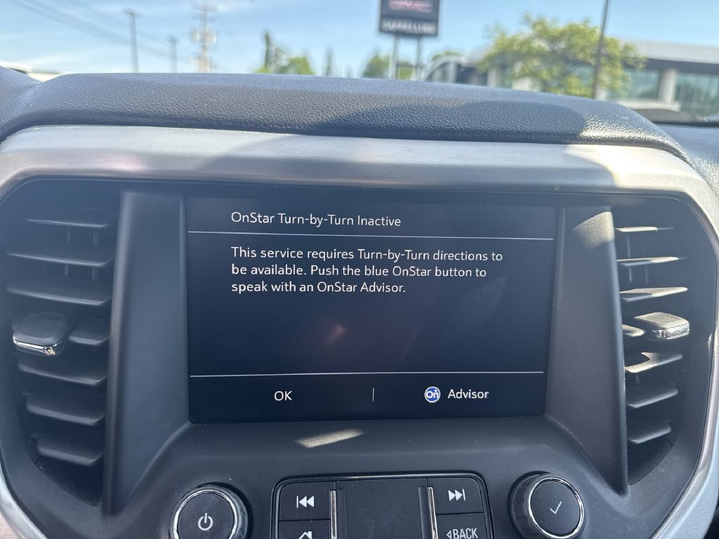 Used 2021 GMC Acadia SLE w/ Driver Convenience Package FWD image 14