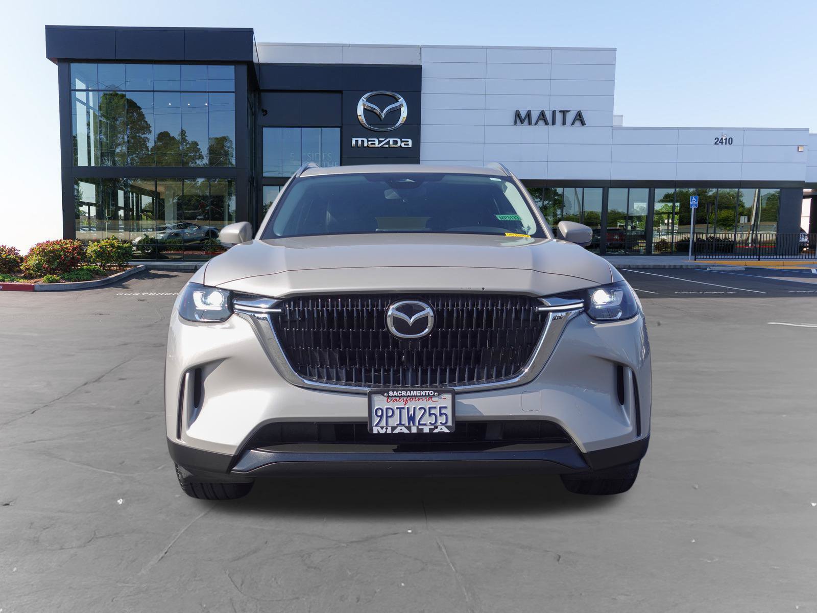 Certified 2024 MAZDA CX-90 Plug-In Hybrid w/ Preferred AWD/4WD image 10