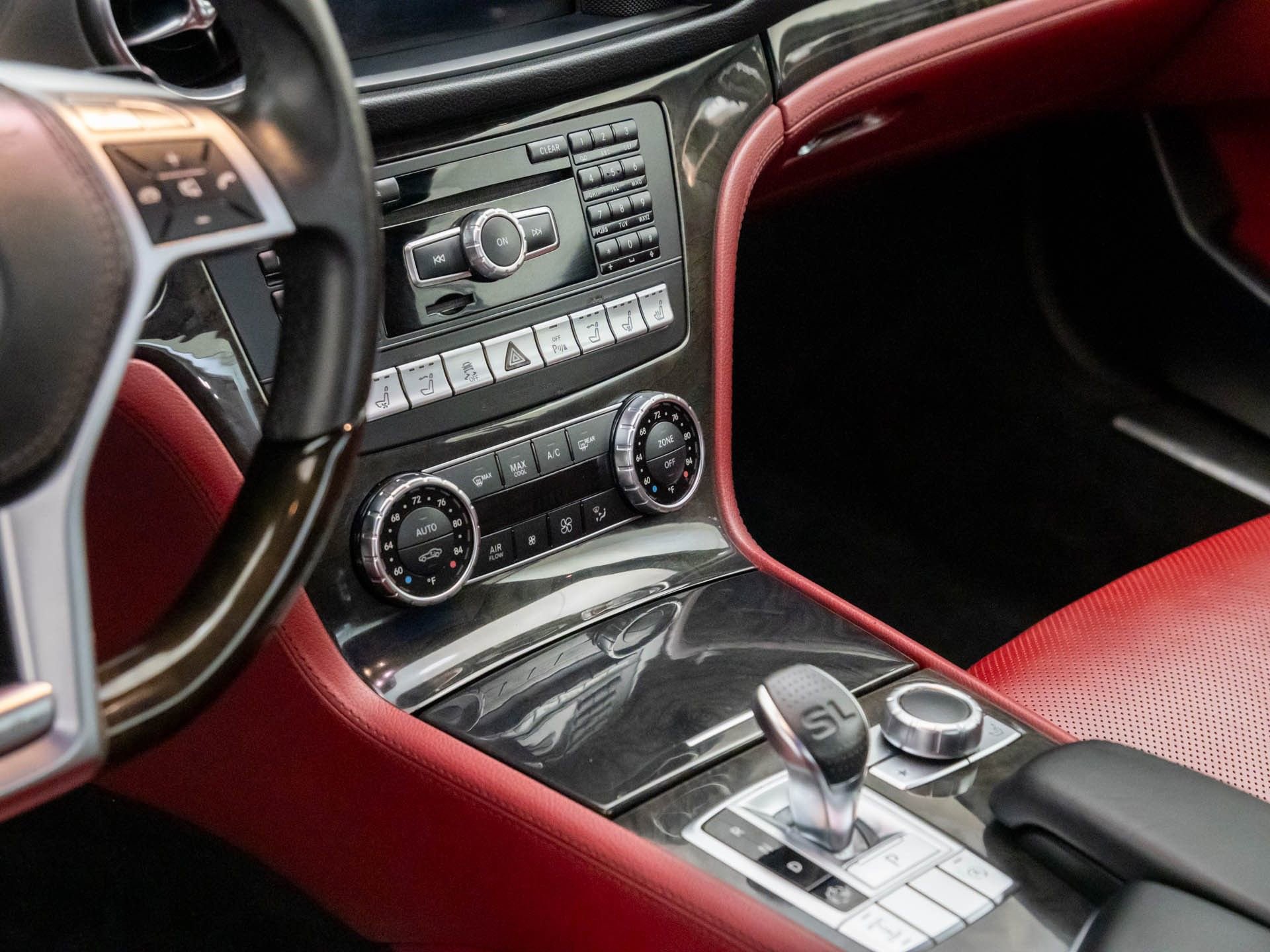 Used 2015 Mercedes-Benz SL 400 image 12