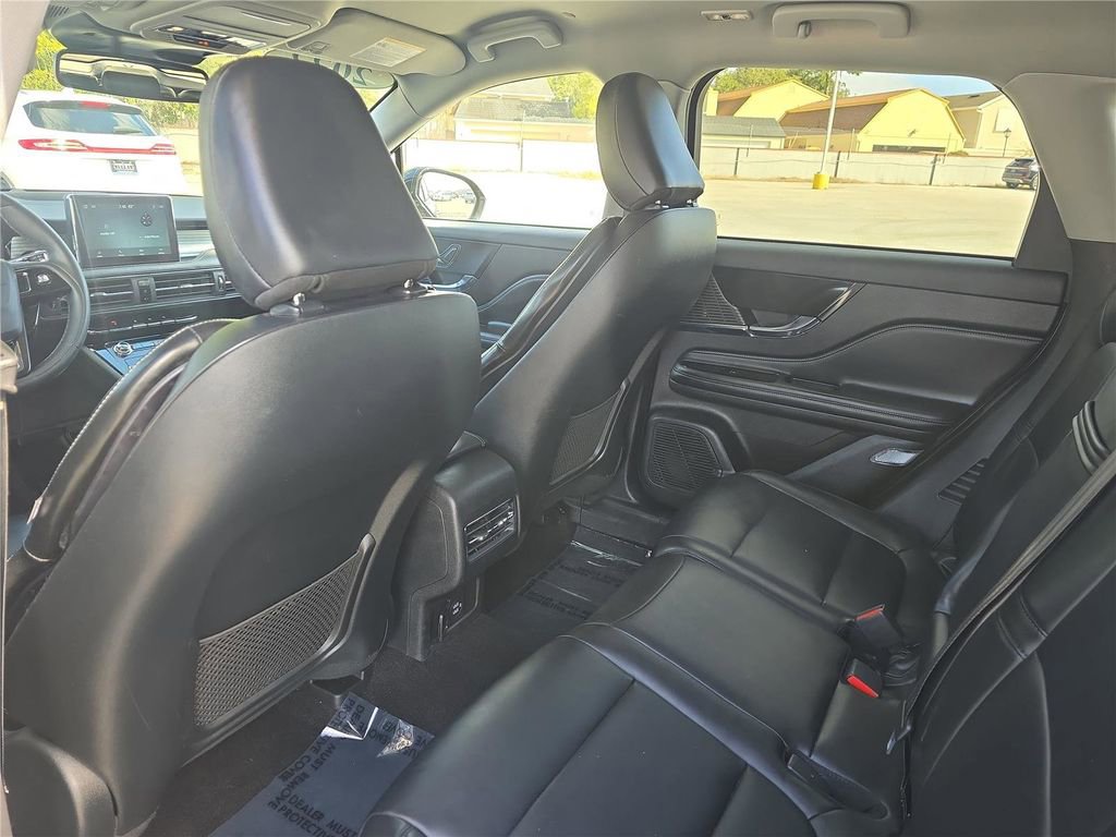 Used 2022 Lincoln Corsair FWD image 12