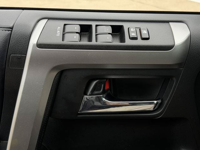 Used 2019 Toyota 4Runner SR5 RWD image 22