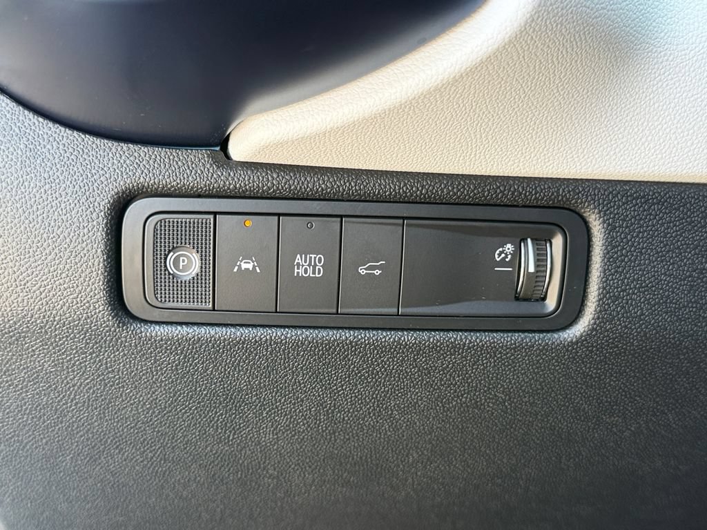 New 2026 Chevrolet Equinox EV LT AWD/4WD image 21