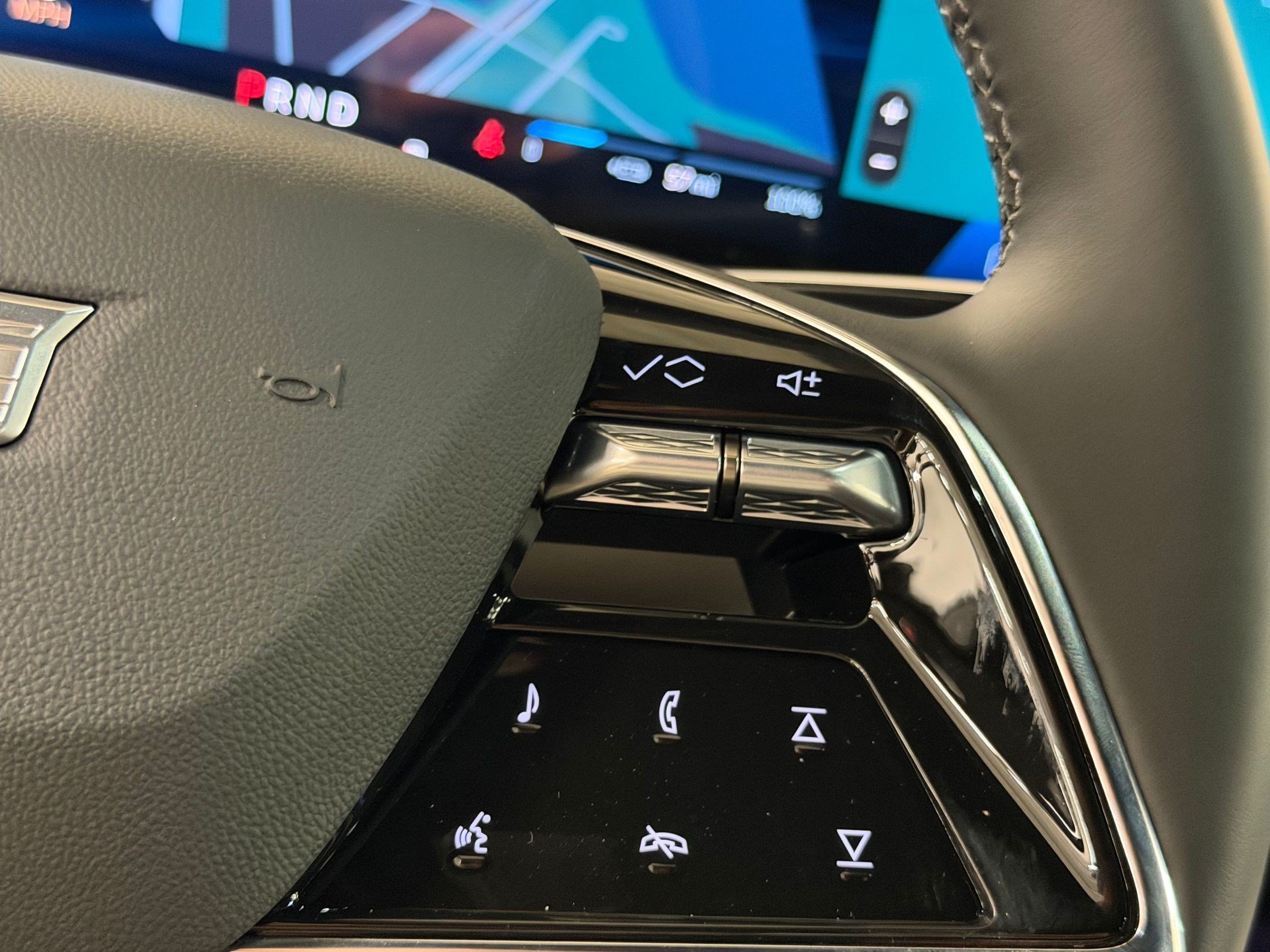 New 2027 Cadillac Vistiq Luxury AWD/4WD image 31