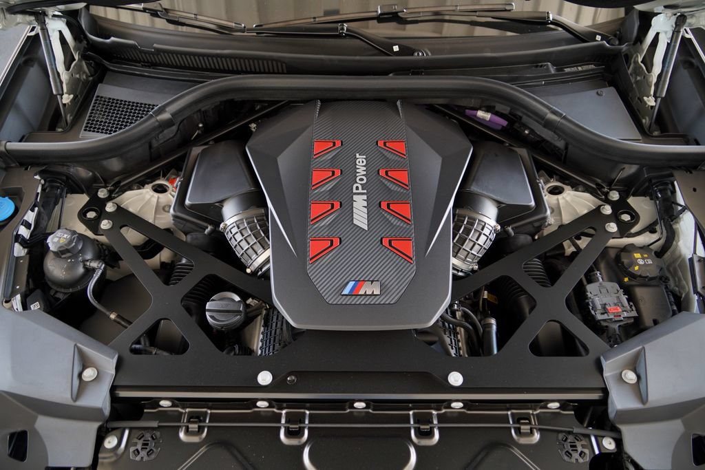 New 2026 BMW X5 M Competition w/ Executive Package AWD/4WD image 32