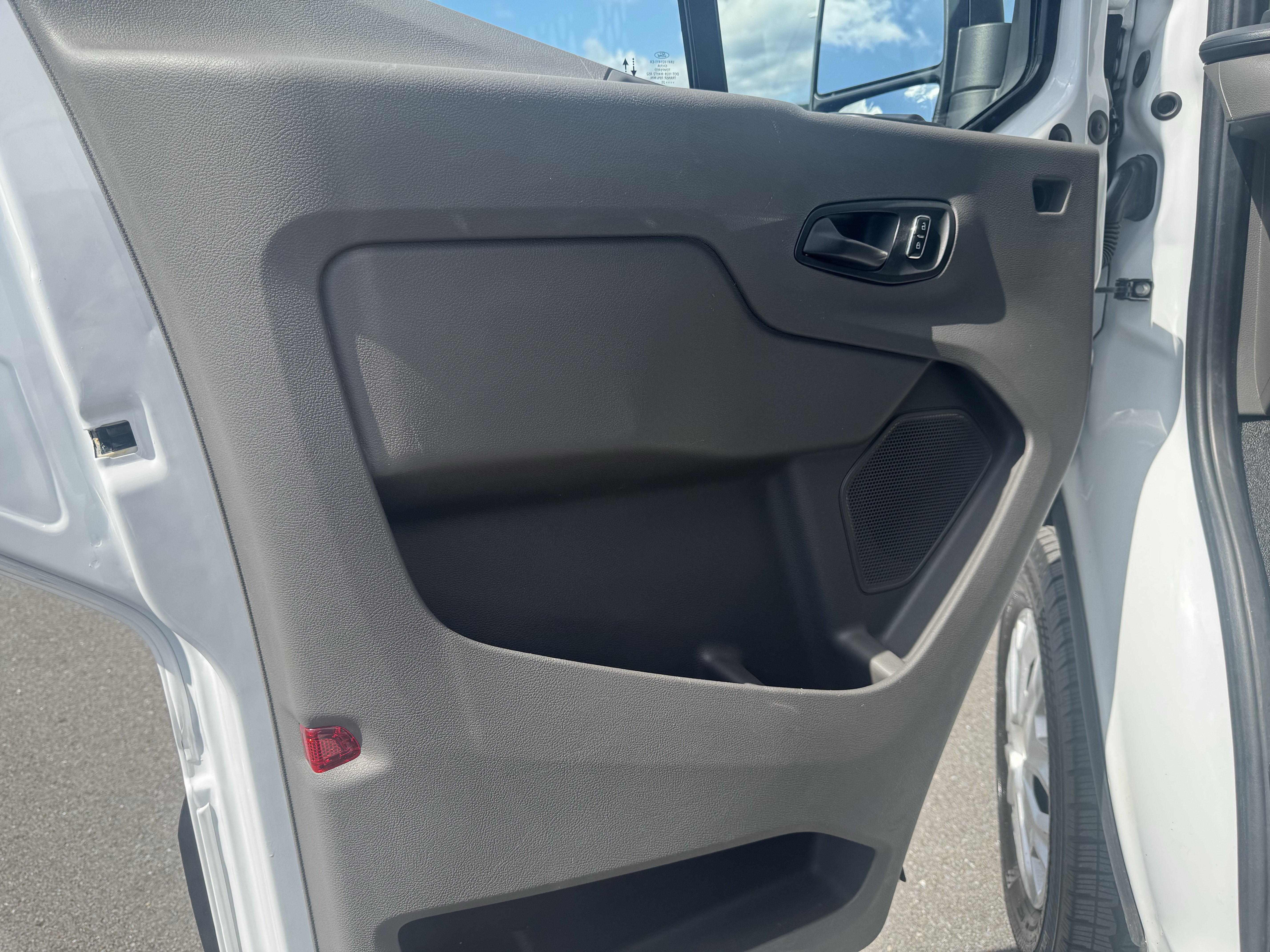 Used 2025 Ford Transit 250 Low Roof w/ Exterior Upgrade Package RWD image 14