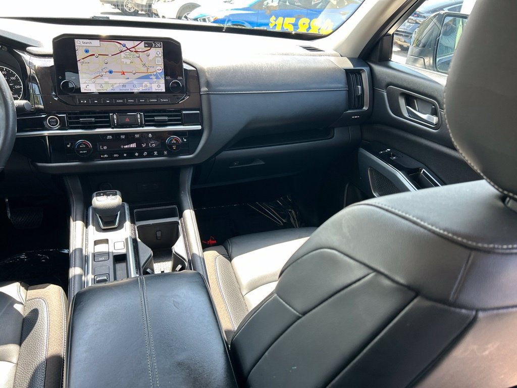 Certified 2022 Nissan Pathfinder SL w/ SL Black Package FWD image 13
