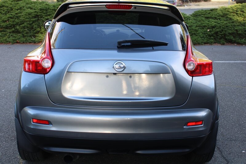 Used 2013 Nissan Juke SL w/ Midnight Edition AWD/4WD image 12