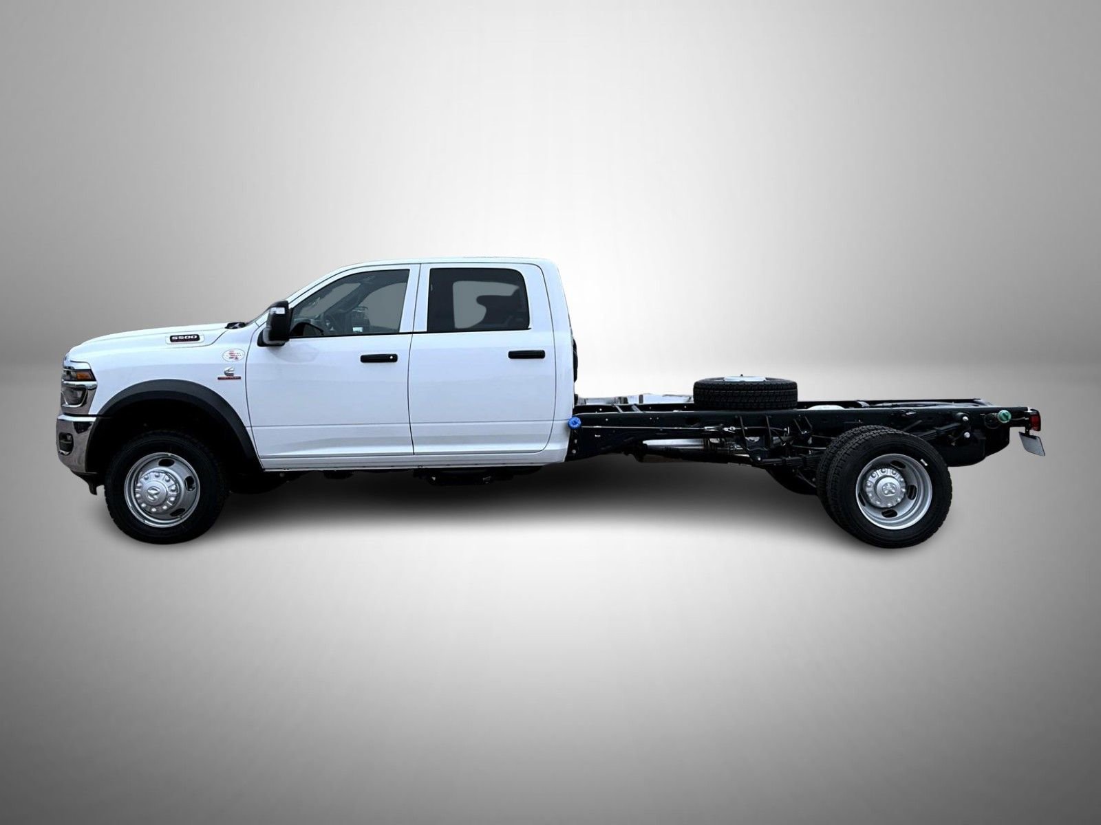 New 2026 RAM 5500 Tradesman w/ Chrome Appearance Group image 8