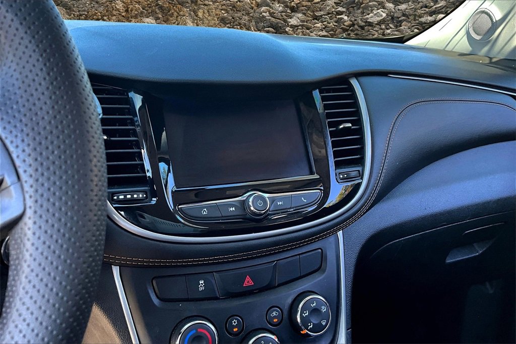 Used 2022 Chevrolet Trax LT image 17