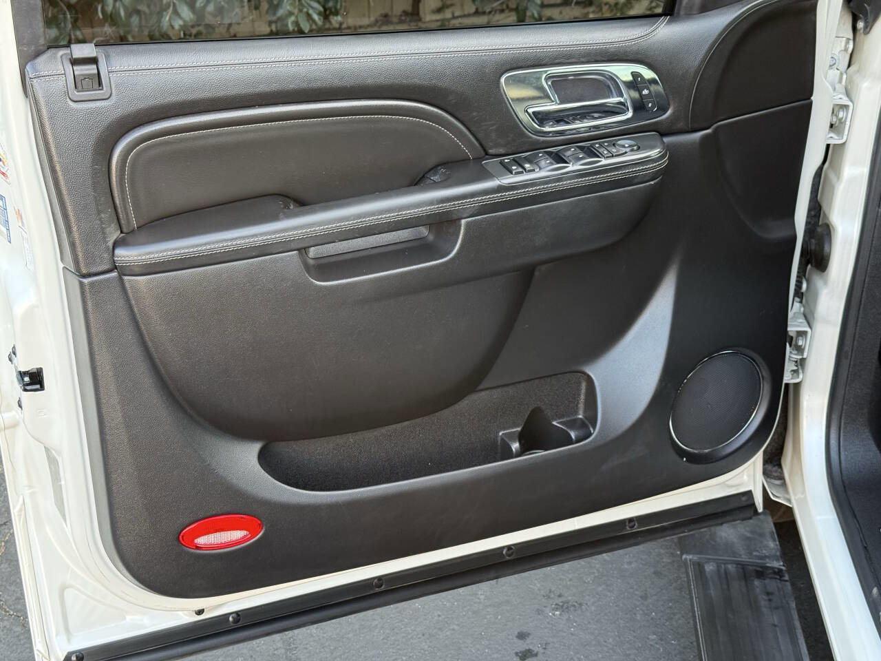 Used 2012 Cadillac Escalade Platinum image 20