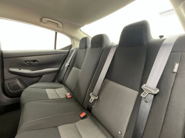 Used 2025 Nissan Sentra SV image 7