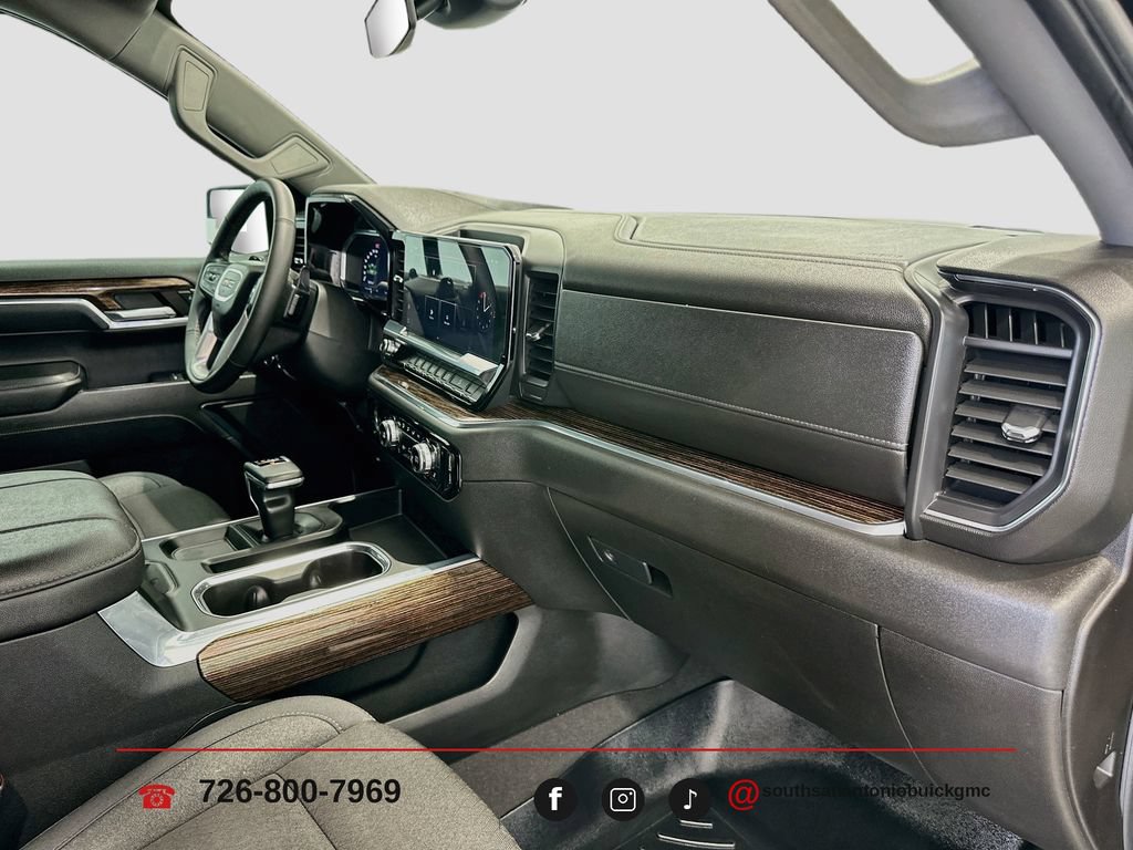 Used 2024 GMC Sierra 1500 Elevation w/ X31 Off-Road Package AWD/4WD image 29