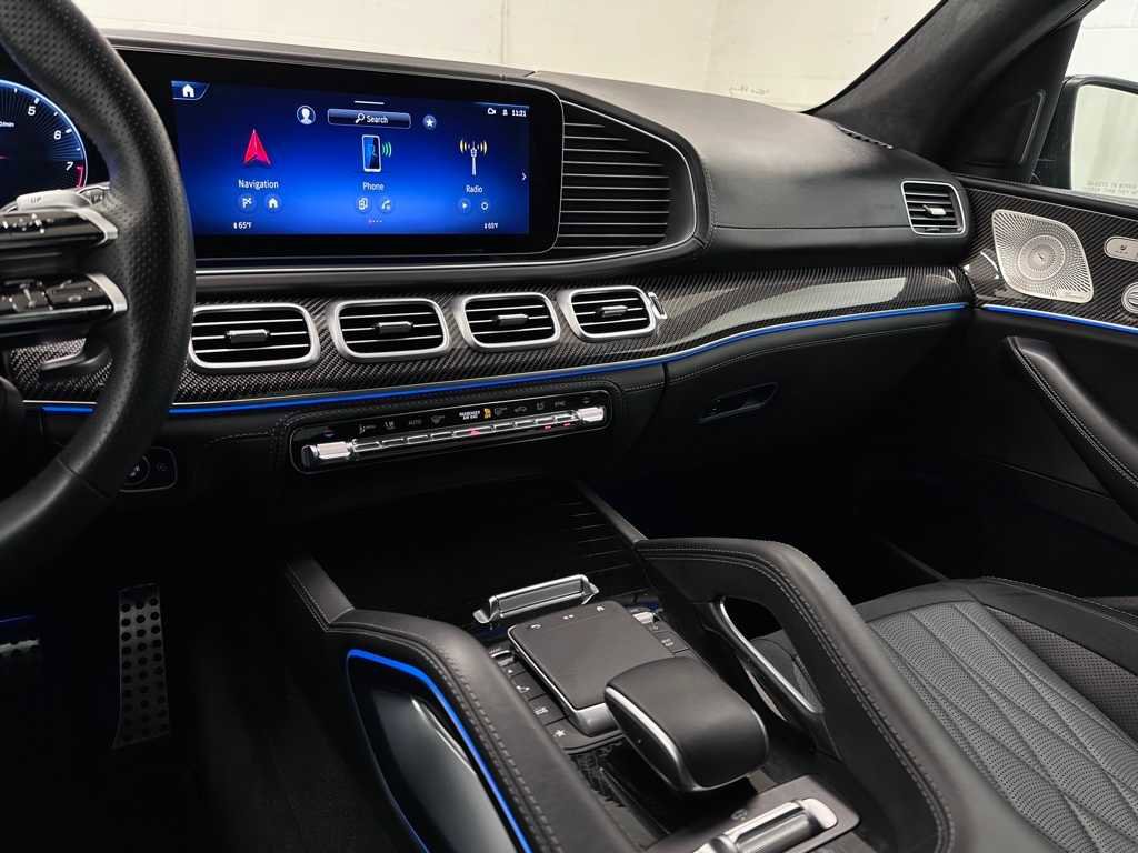 Used 2024 Mercedes-Benz GLS 63 AMG 4MATIC image 30