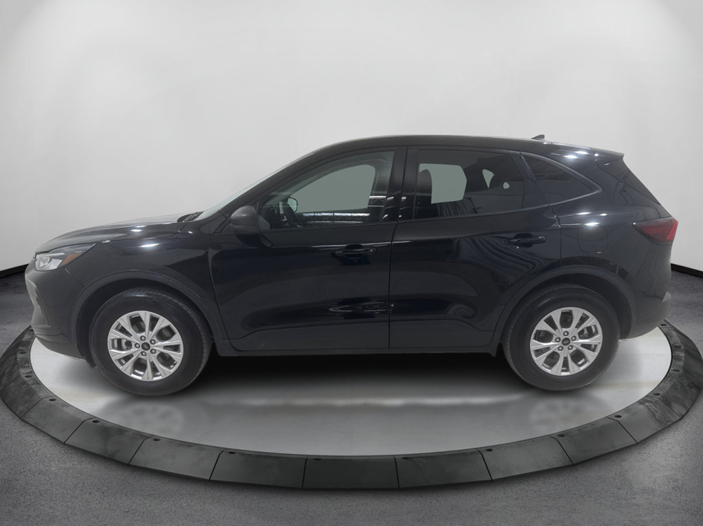 Used 2025 Ford Escape Active AWD/4WD image 9