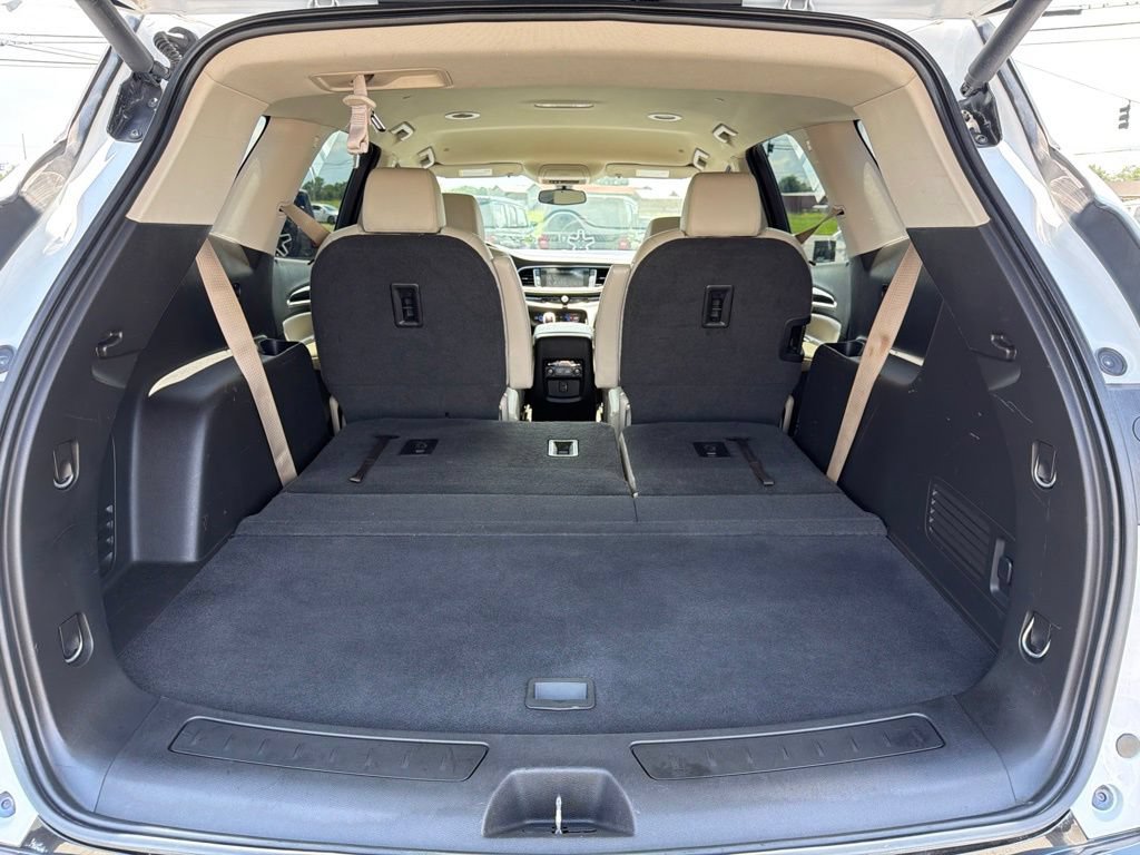 Used 2019 Buick Enclave Essence FWD image 11