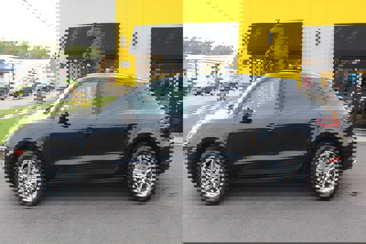 Used 2016 Porsche Macan S image 21