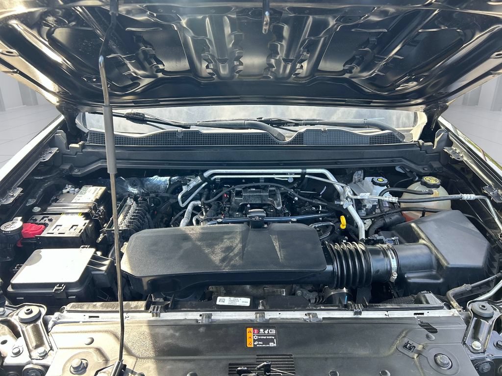 Used 2023 Chevrolet Colorado W/T RWD image 14