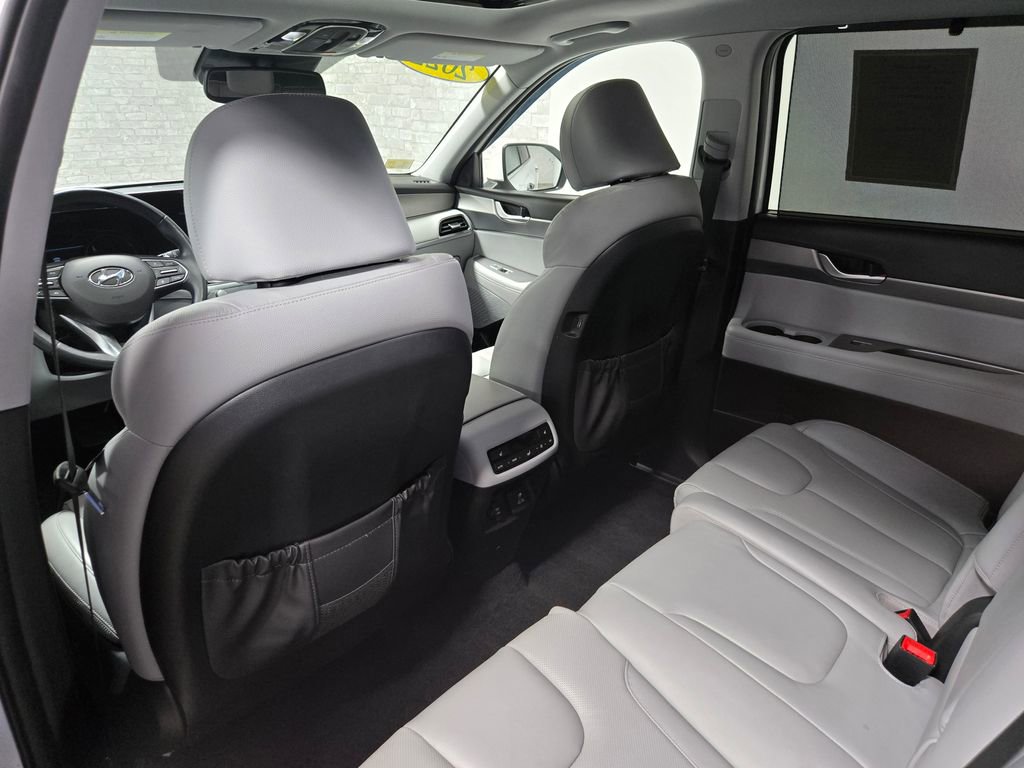 Used 2022 Hyundai Palisade SEL w/ 8P Bench Seat Package image 37