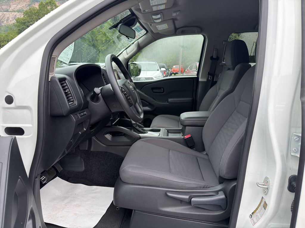 Used 2024 Nissan Frontier S AWD/4WD image 10