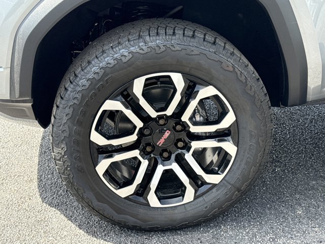 New 2026 GMC Canyon AT4 w/ Technology Plus Package image 15