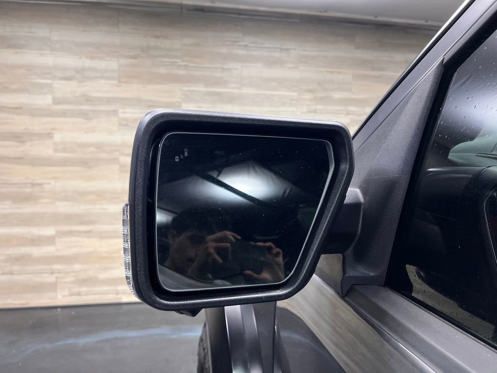 Used 2025 Ford F150 Raptor AWD/4WD image 31