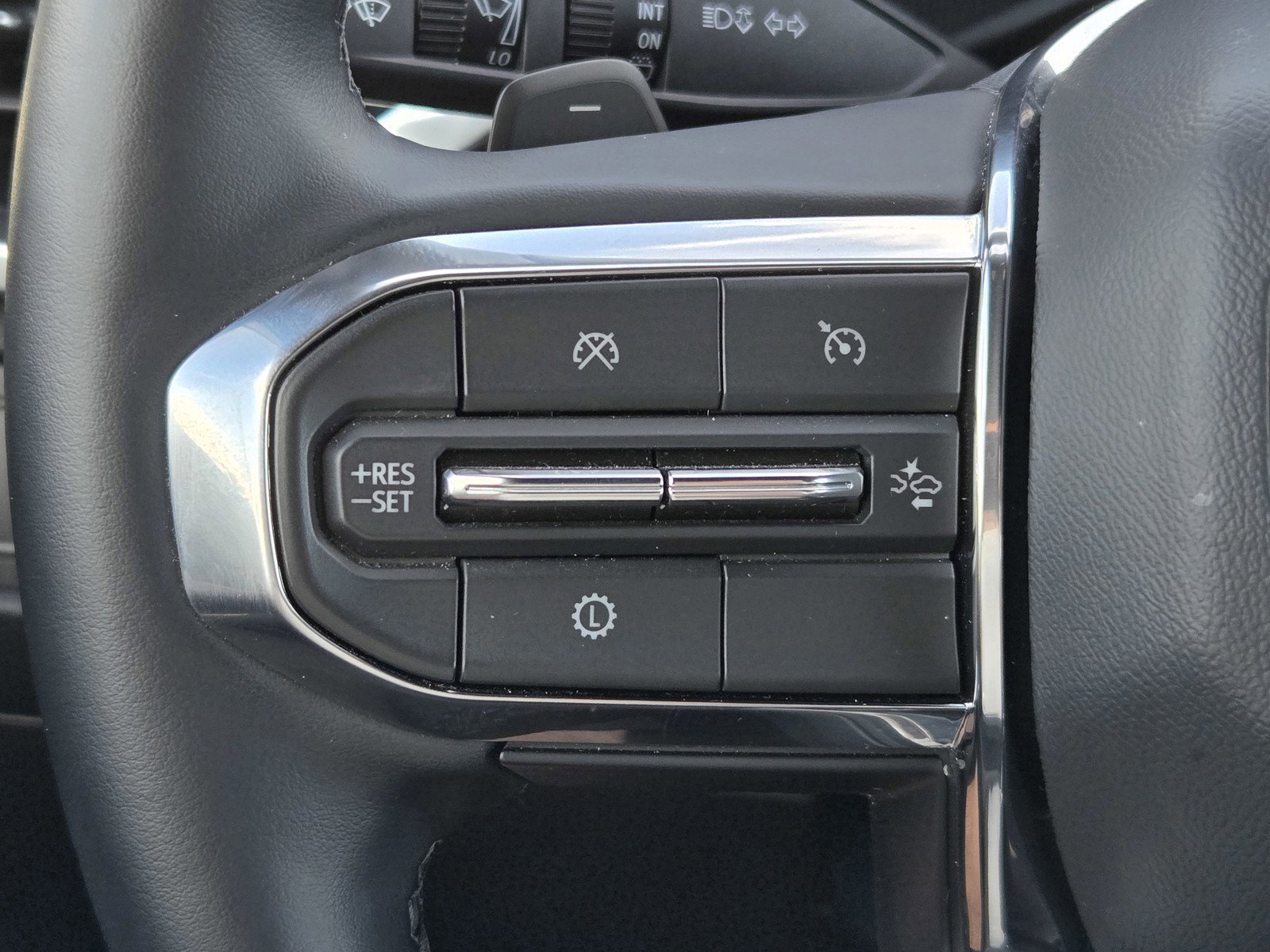 Certified 2025 GMC Acadia Elevation image 26