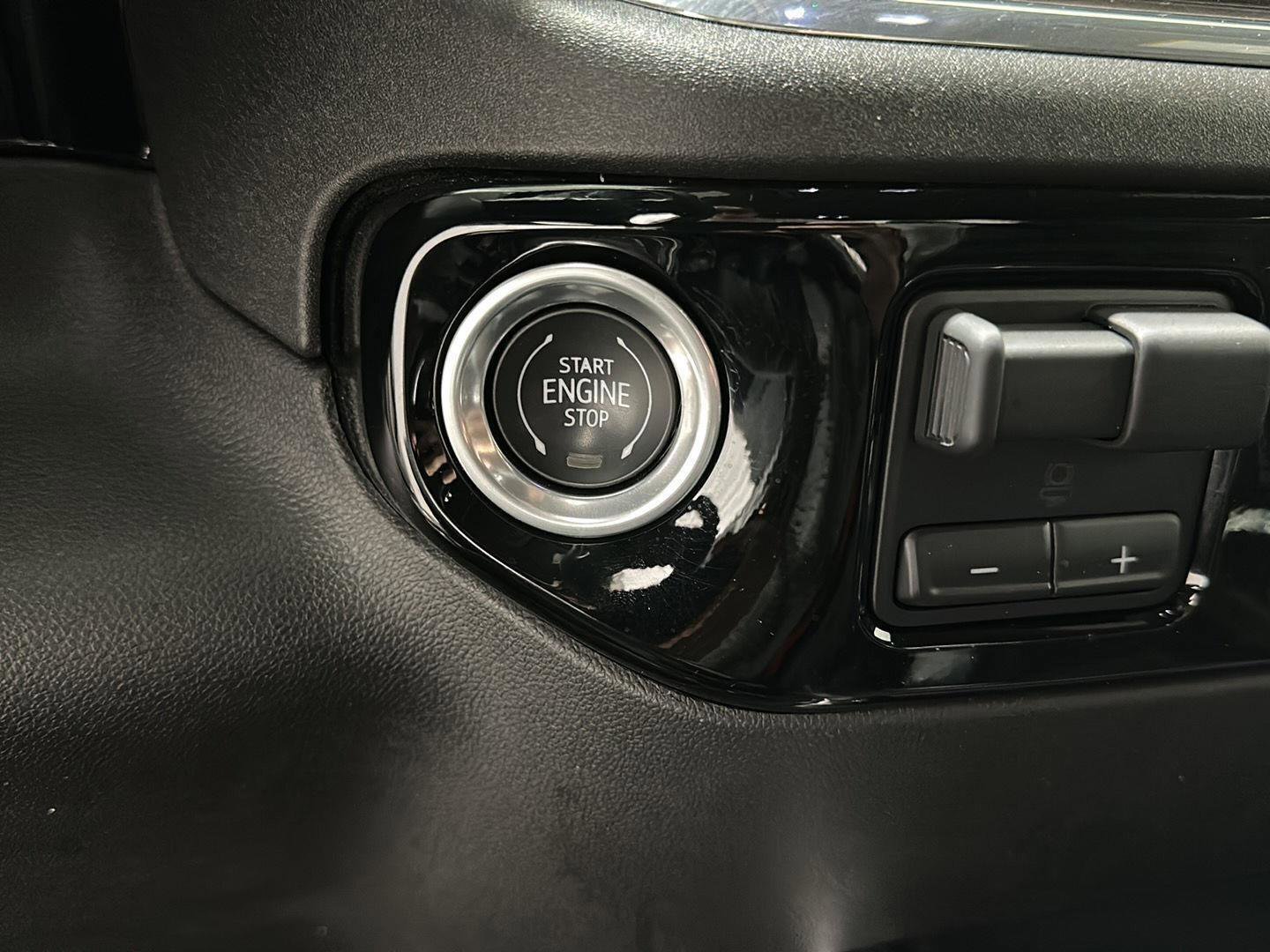 Used 2023 Chevrolet Silverado 1500 LTZ image 16