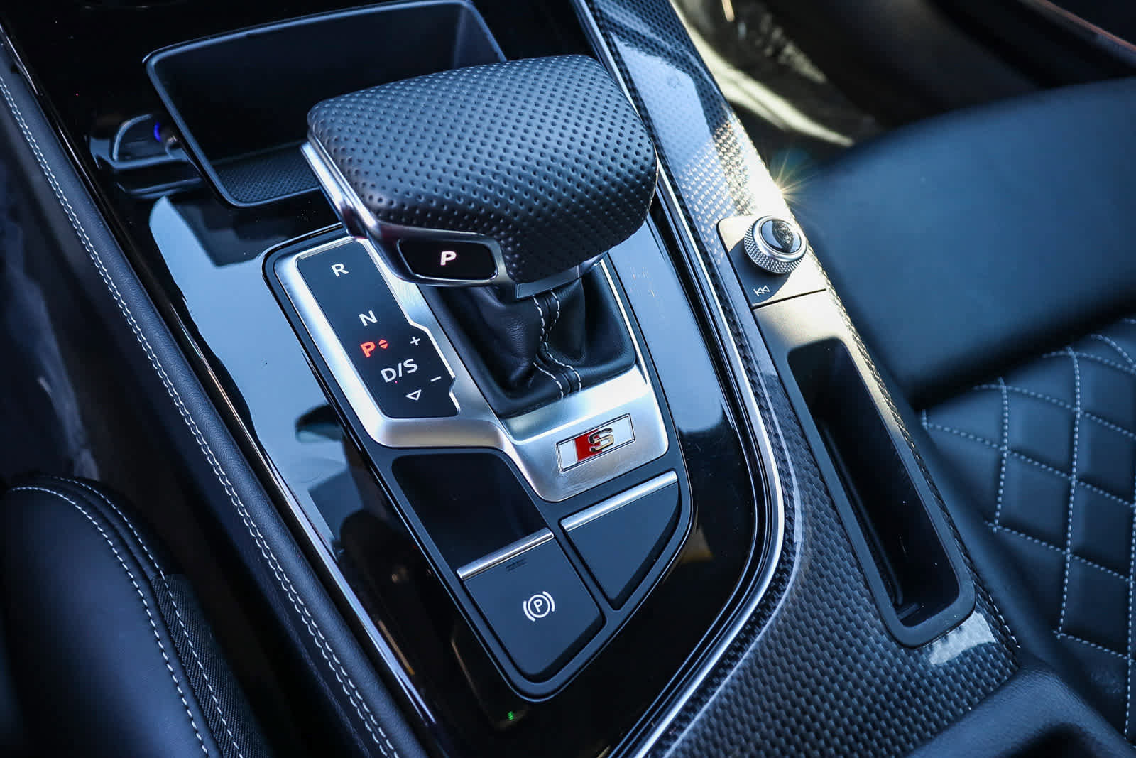 Used 2020 Audi S4 Premium Plus w/ Premium Plus Package image 26