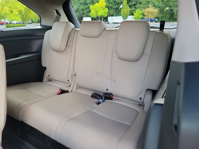 Certified 2024 Honda Odyssey Touring image 9