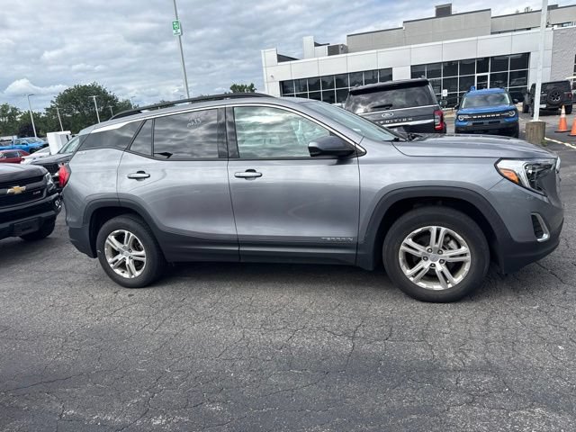 Used 2019 GMC Terrain SLE w/ Driver Convenience Package AWD/4WD image 4
