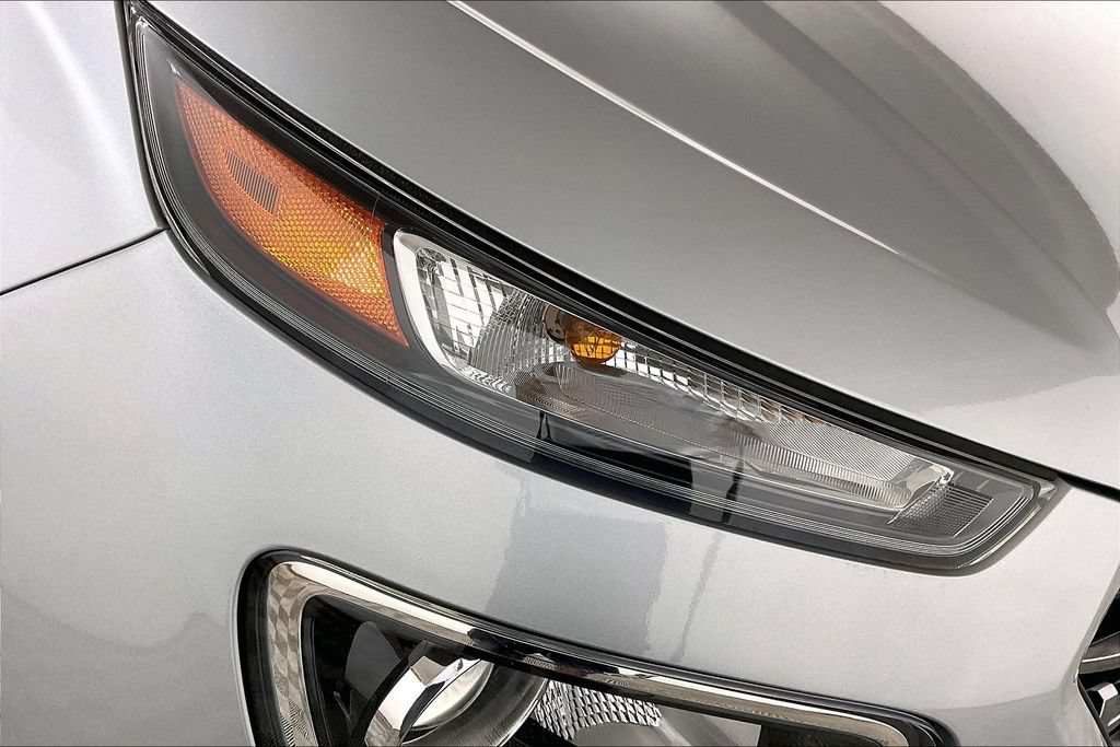 Used 2022 Hyundai Venue SEL FWD image 27