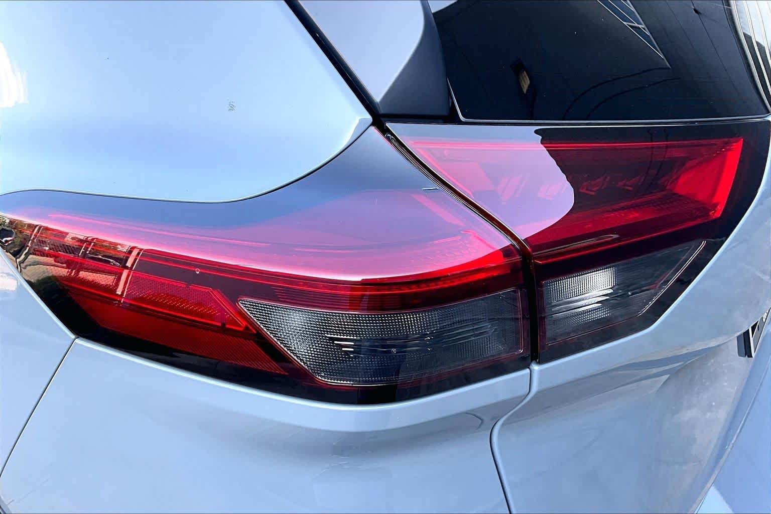 Certified 2026 Nissan Rogue SV AWD/4WD image 28