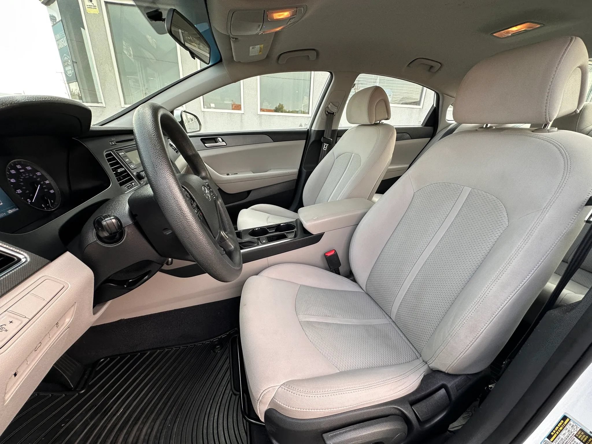 Used 2017 Hyundai Sonata SE FWD image 10