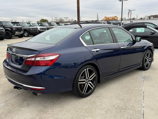 Used 2017 Honda Accord Sport Special Edition image 8