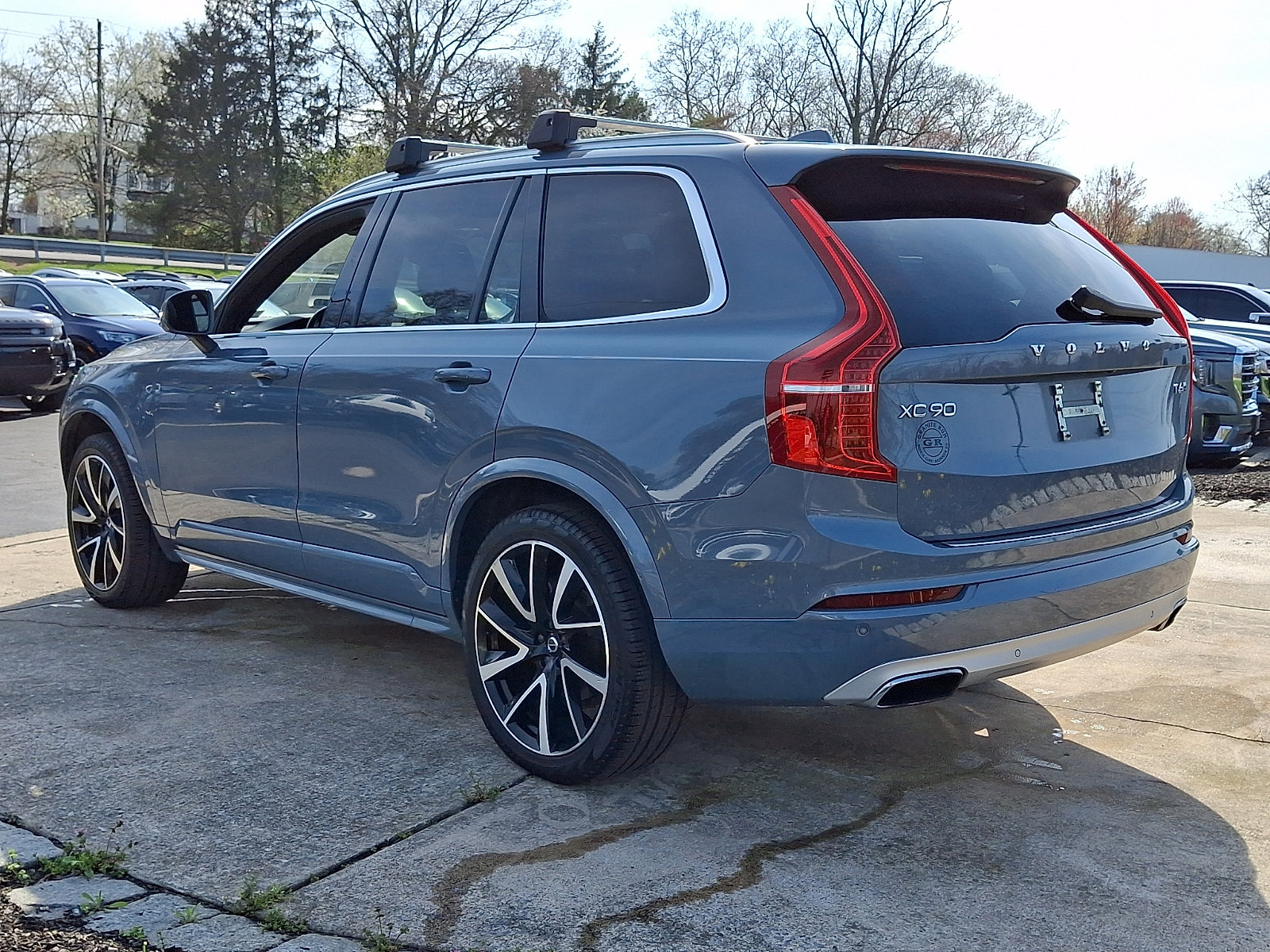 Used 2020 Volvo XC90 T6 Momentum w/ Protection Package Premier image 4