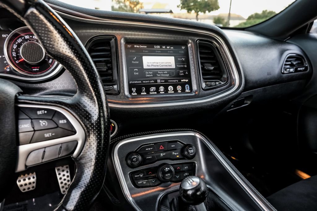 Used 2015 Dodge Challenger SRT w/ Technology Group image 25