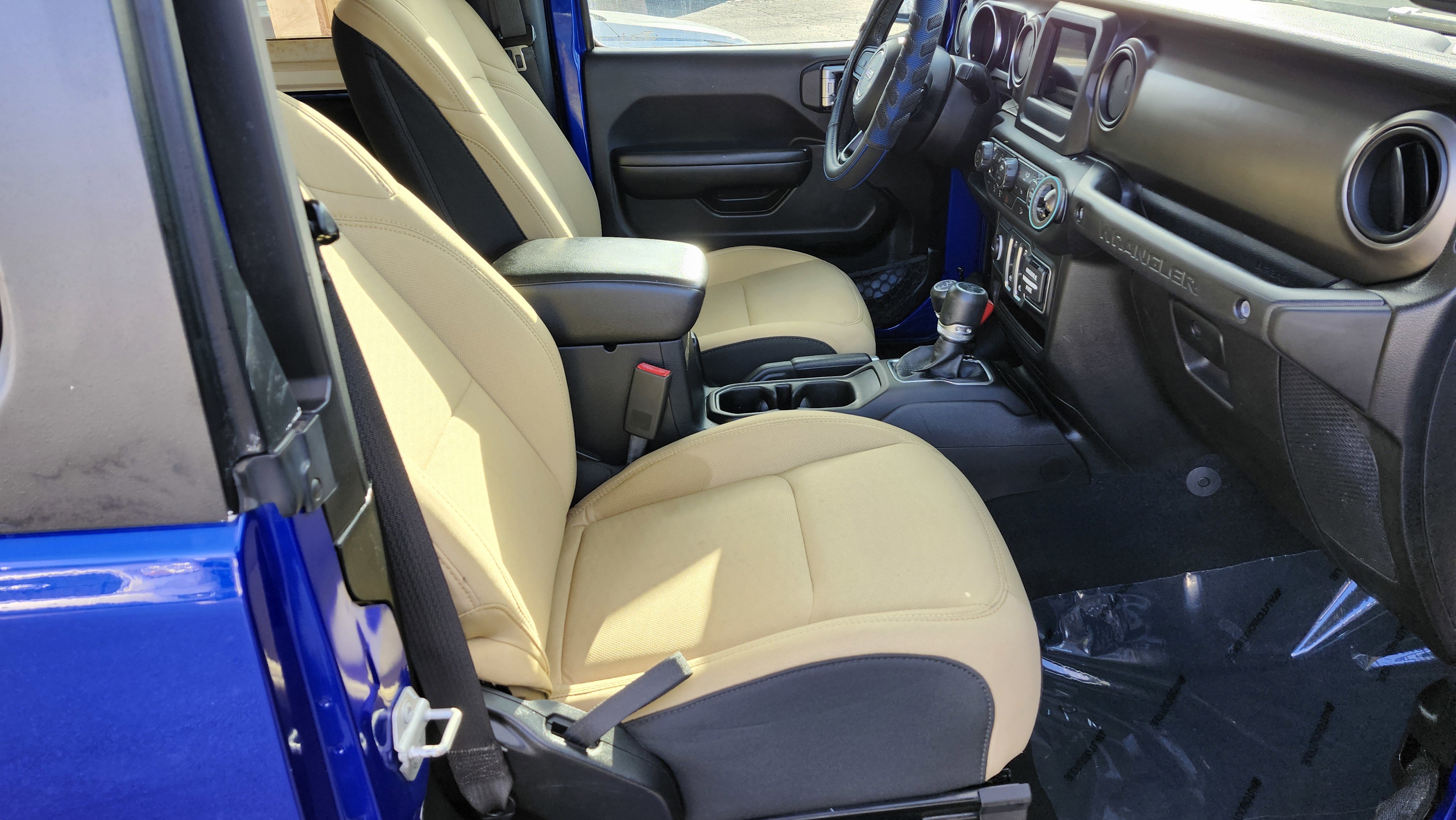 Used 2019 Jeep Wrangler Sport S image 11