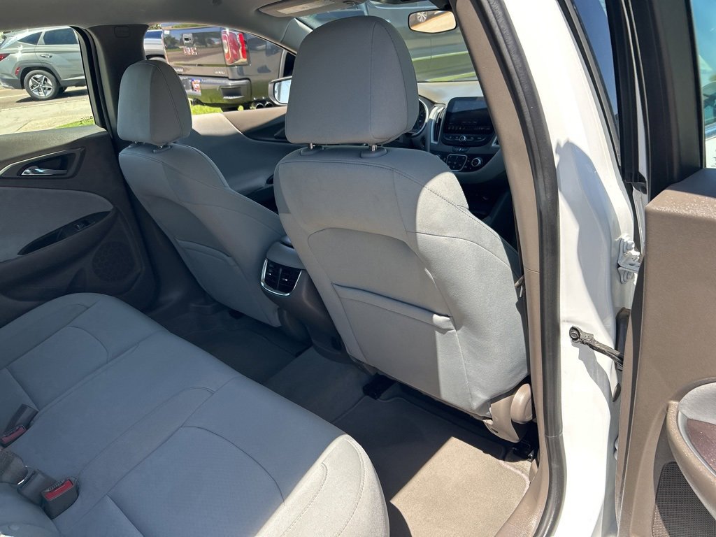 Used 2022 Chevrolet Malibu LT image 19