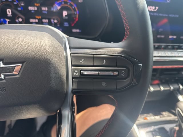 Used 2025 Chevrolet Colorado Z71 AWD/4WD image 15