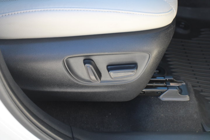Certified 2024 Toyota Grand Highlander AWD image 24