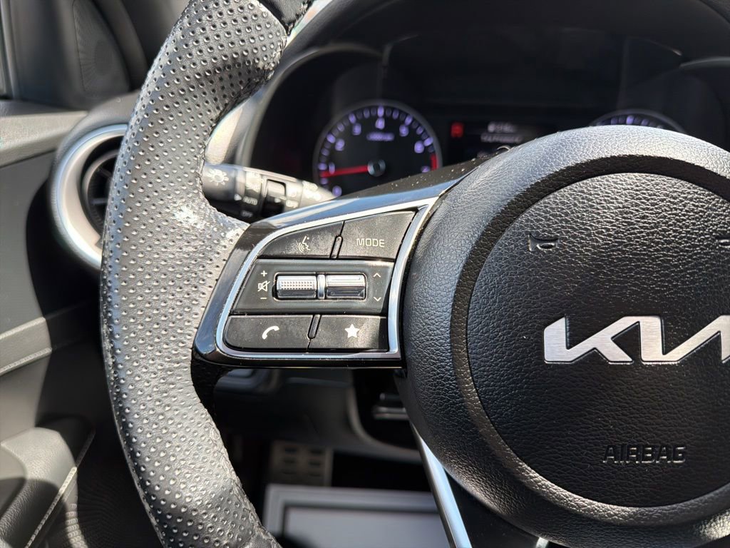 Certified 2023 Kia Forte GT-Line image 31