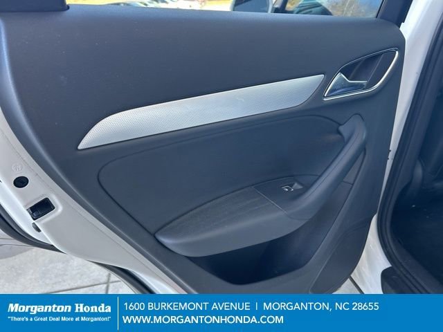 Used 2016 Audi Q3 2.0T Premium Plus image 23