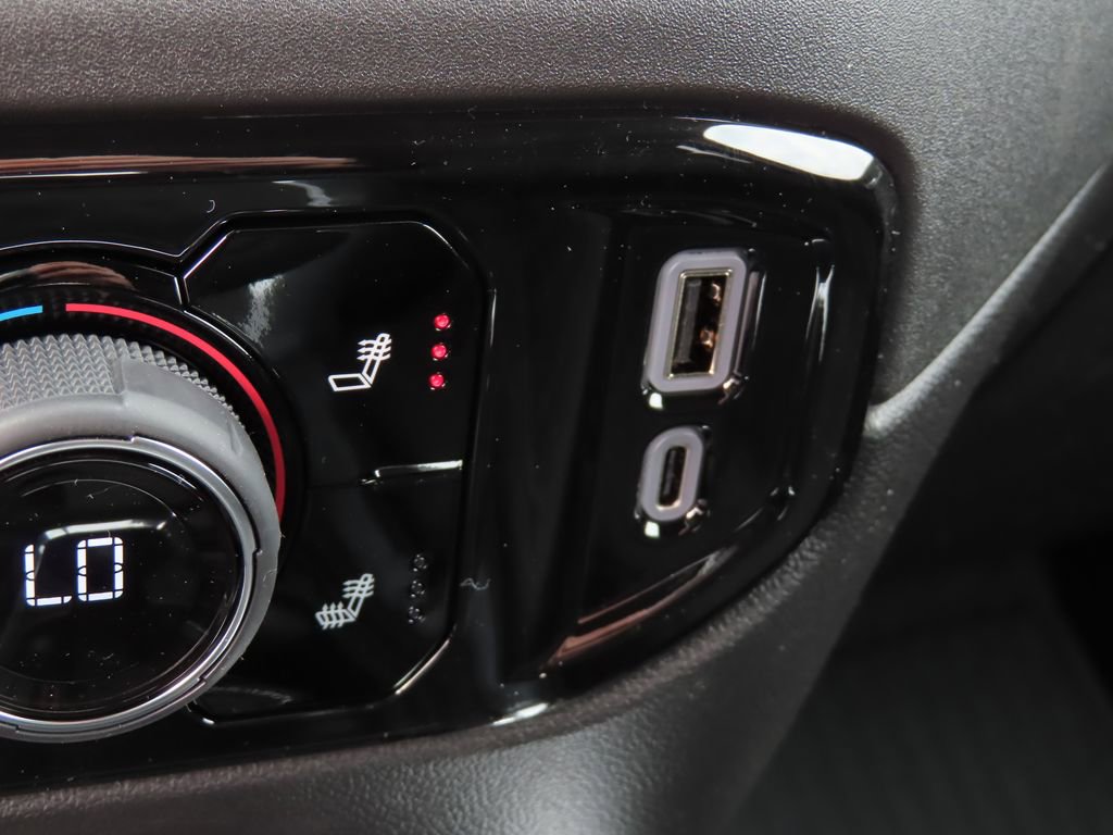 New 2026 Chevrolet Silverado 1500 RST w/ RST All Star Premium Package AWD/4WD image 11