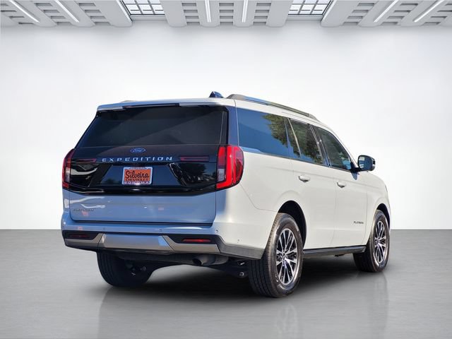 Used 2025 Ford Expedition Platinum AWD/4WD image 4