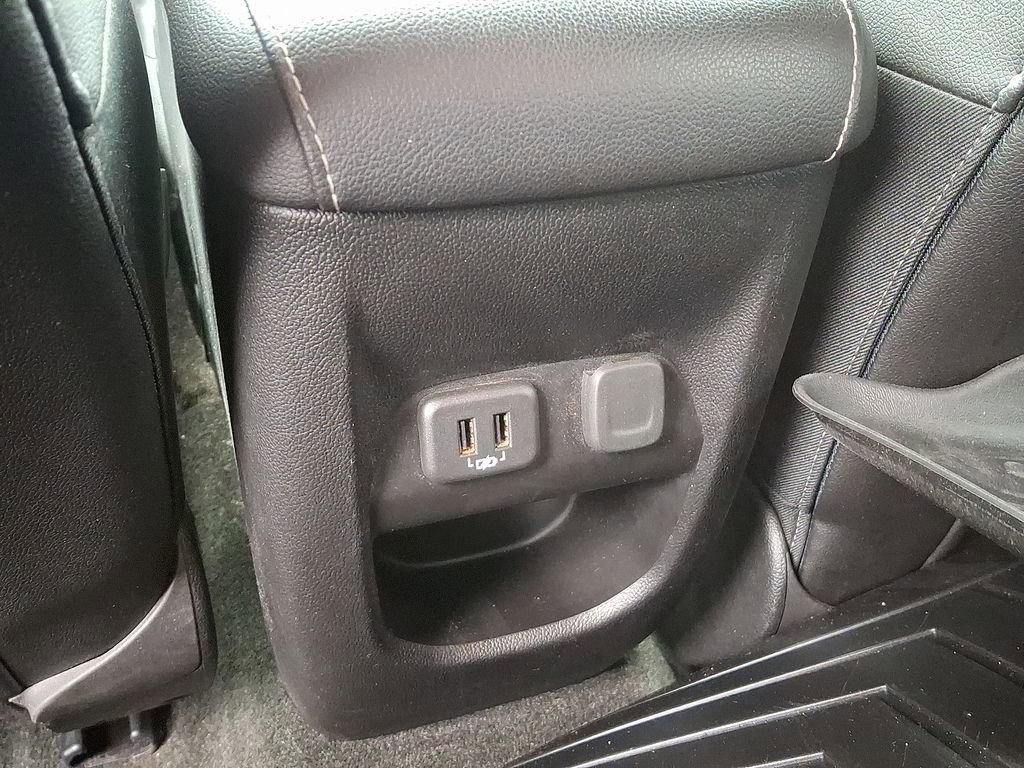 Used 2019 Chevrolet Colorado ZR2 w/ ZR2 Midnight Special Edition image 11