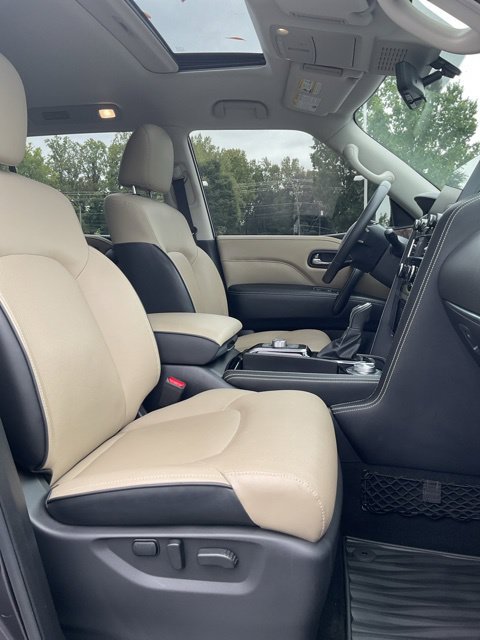 Used 2023 INFINITI QX80 Premium Select w/ Cargo Package AWD/4WD image 15