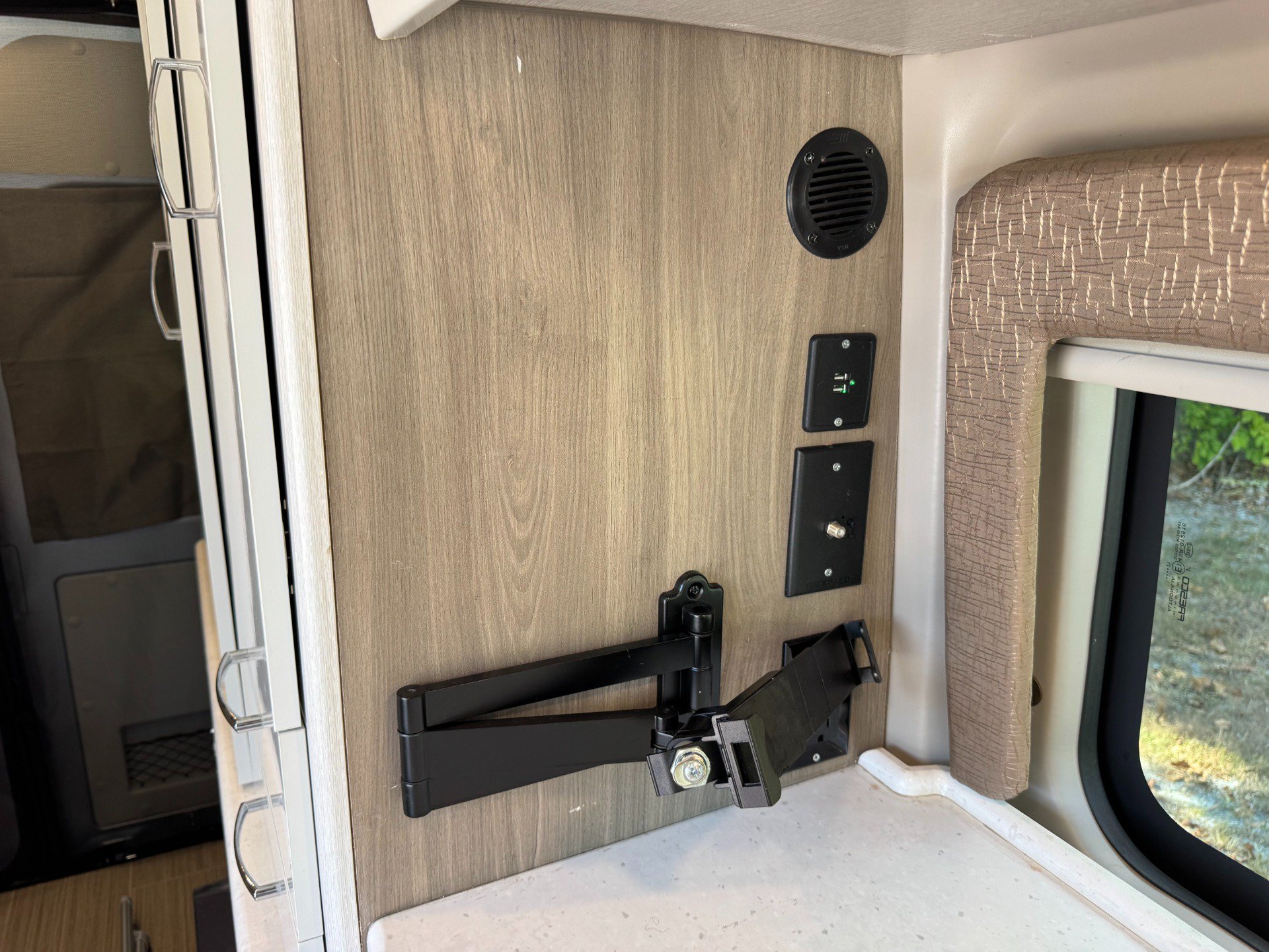 Used 2021 RAM ProMaster 1500 w/ Convenience Group FWD image 45